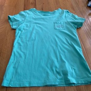 Vineyards Vines tshirt